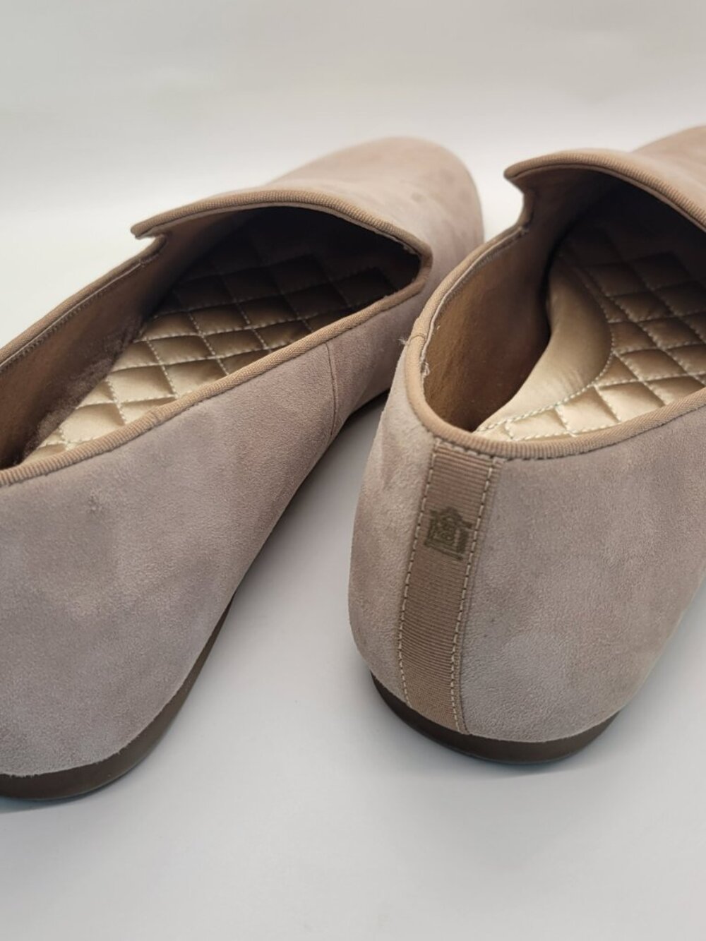 Birdies Starling Loafers Women 8.5 Latte Suede Smoking Slippers Comfort Flat Tan - Picture 14 of 15